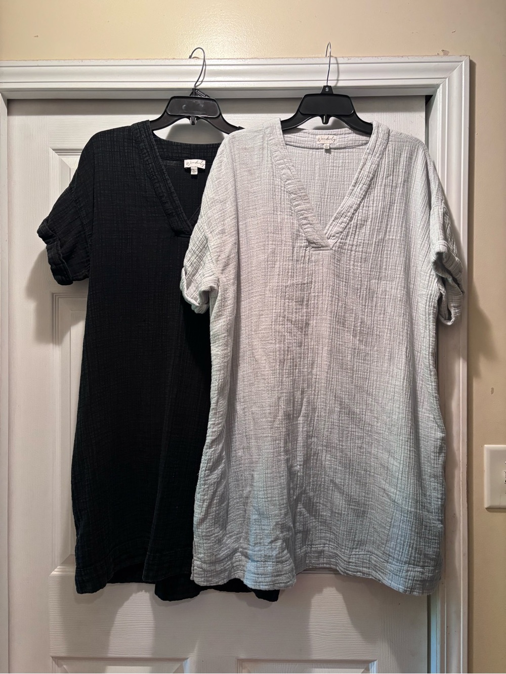 Lot of 2 Wonderly Short Sleeve V-Neck Waffle Knit Dresses